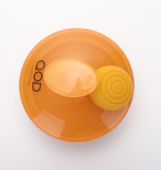 Scalp brush with shampoo dispenser - QOD Professional